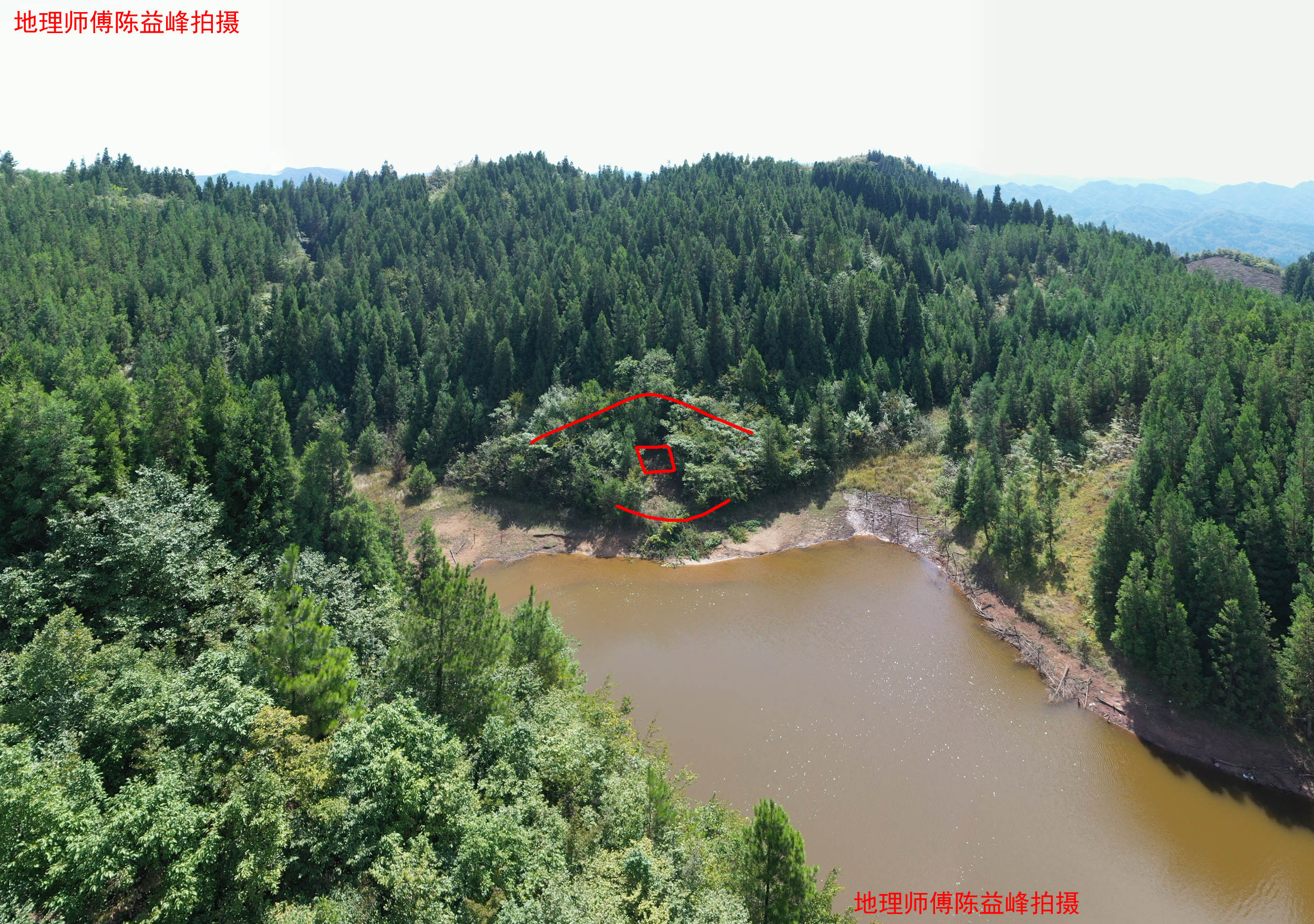 金牛饮水陈益峰寻龙点穴作品