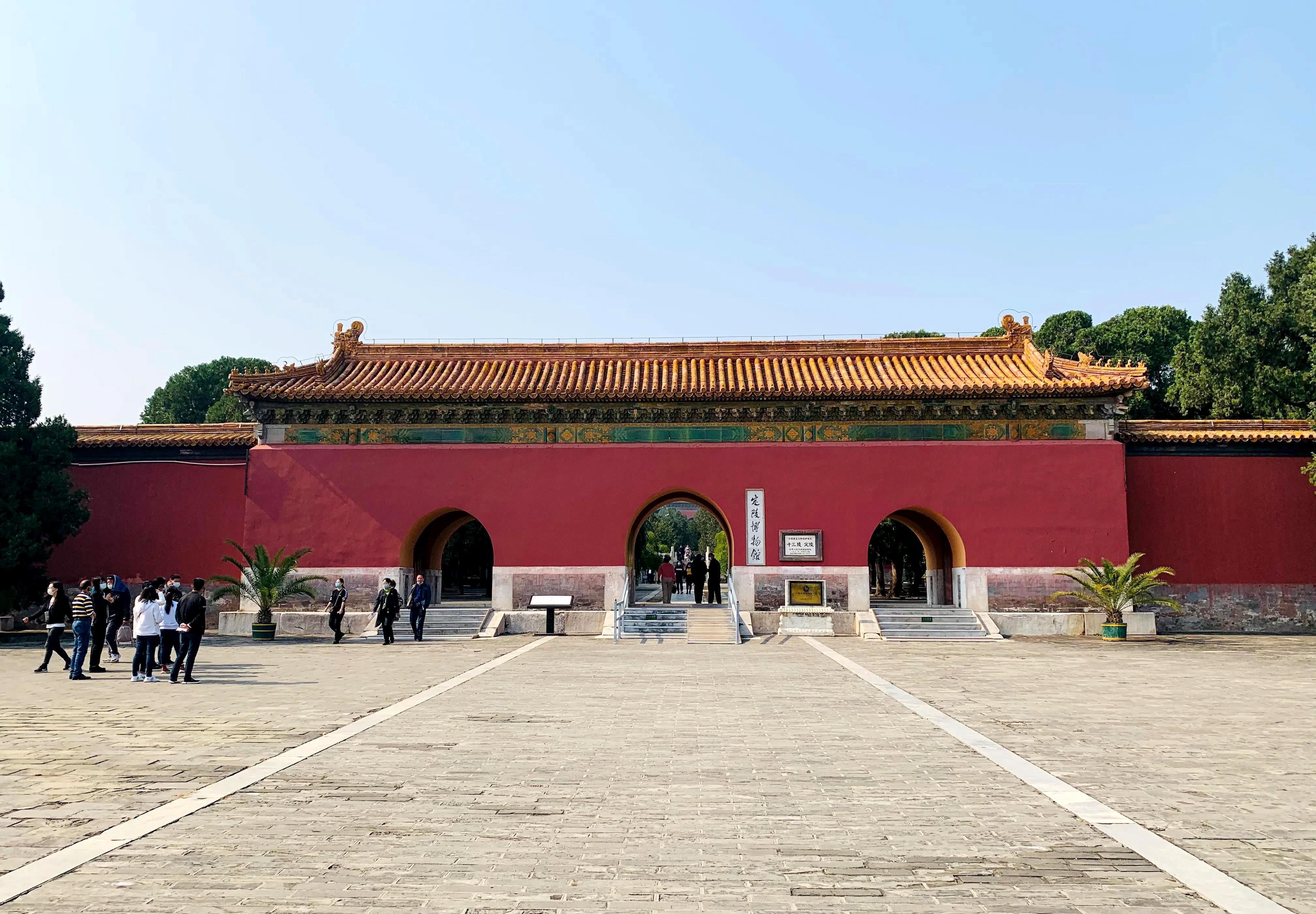 明神宗的定陵卜选为钦天监监副张邦垣杨汝常和精通地理的文官补充版